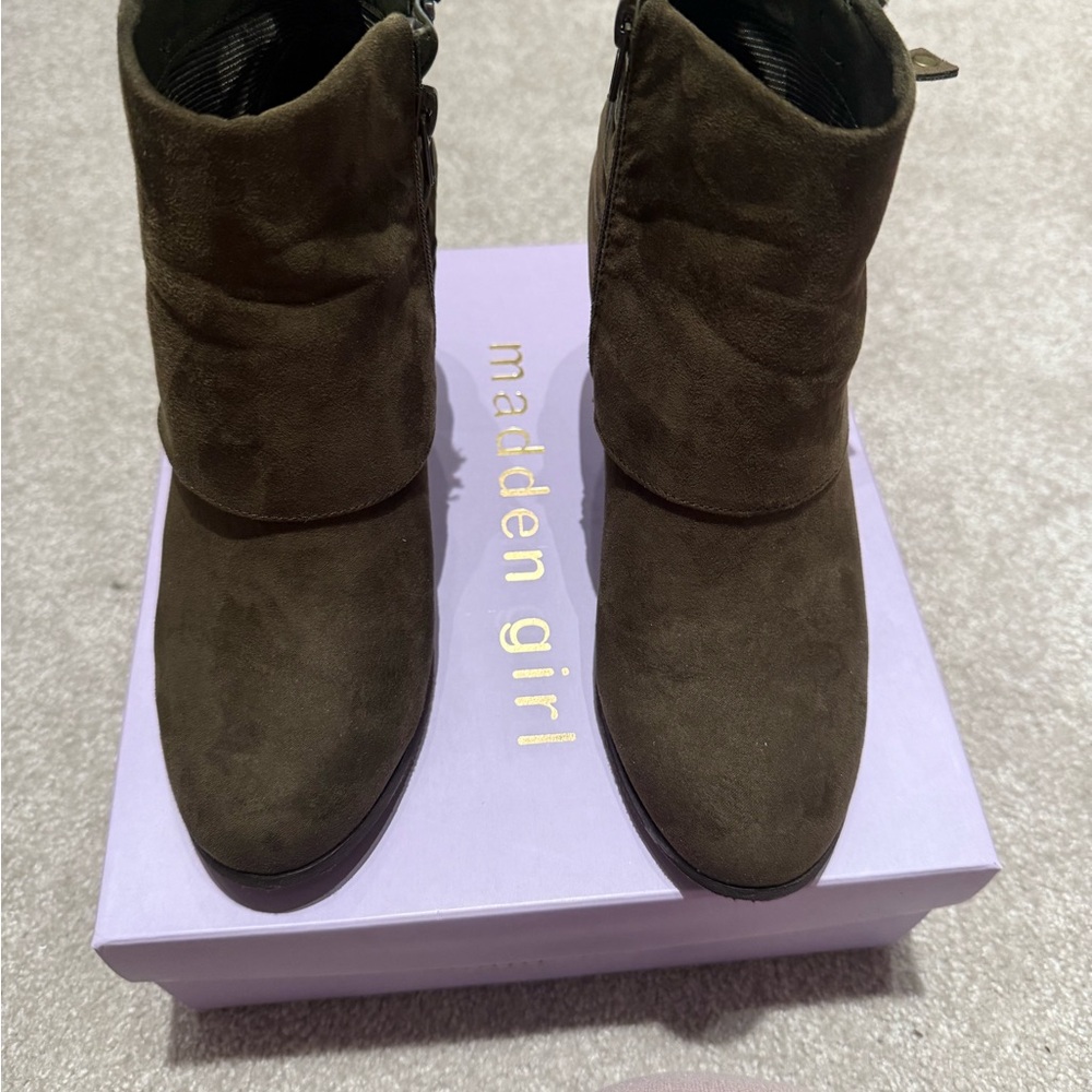 Madden Girl Women's Dark Brown Ankle Booties